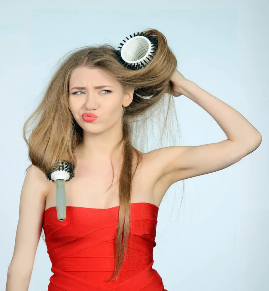 girl with tangled hair and combs salon Toujours Belle